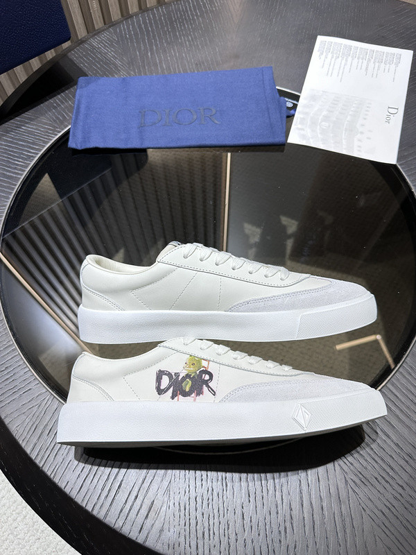 DR B33 SNEAKER