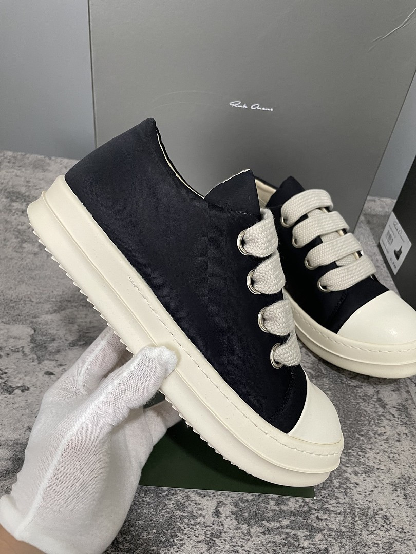 RICK 0WENS SNEAKERS