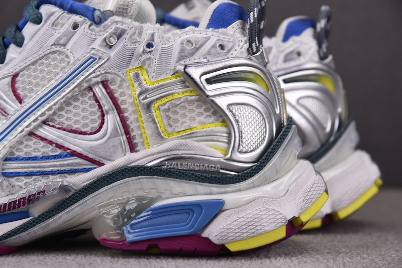 Balenciaga Runner 772774-W3RNY-6120