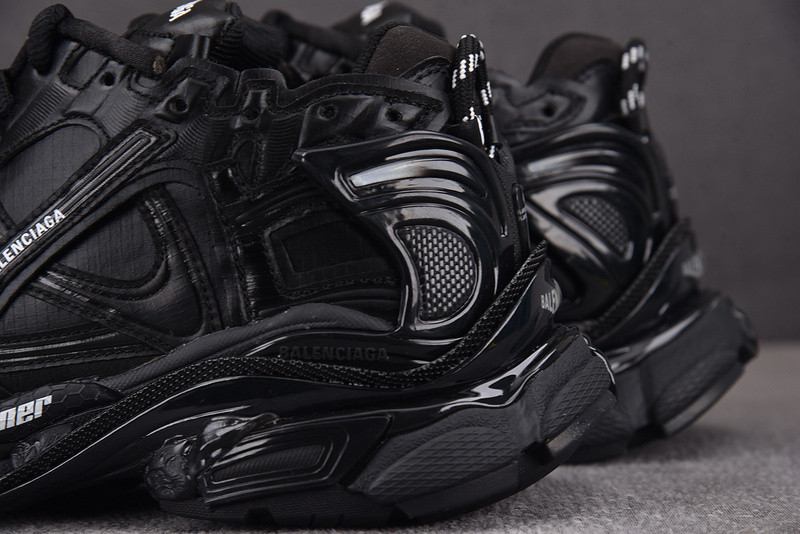 Balenciaga Runner 7813793-WRUCU 1000