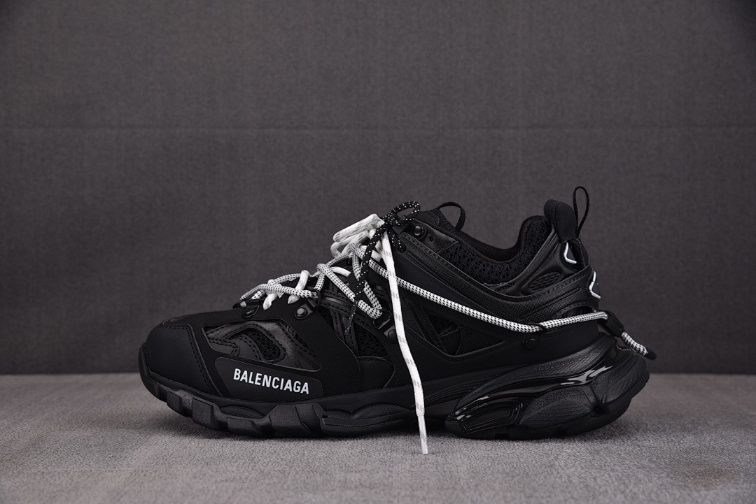 Ba1en*iaga TRACK 800592 WTRHK 1020