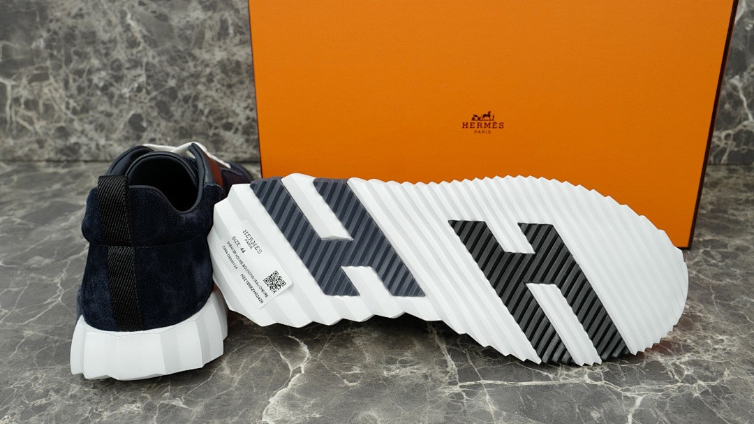 H*ER*MES SNEAKER