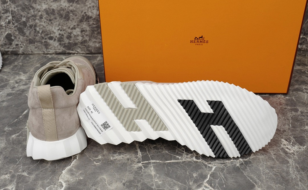 H*ER*MES SNEAKER