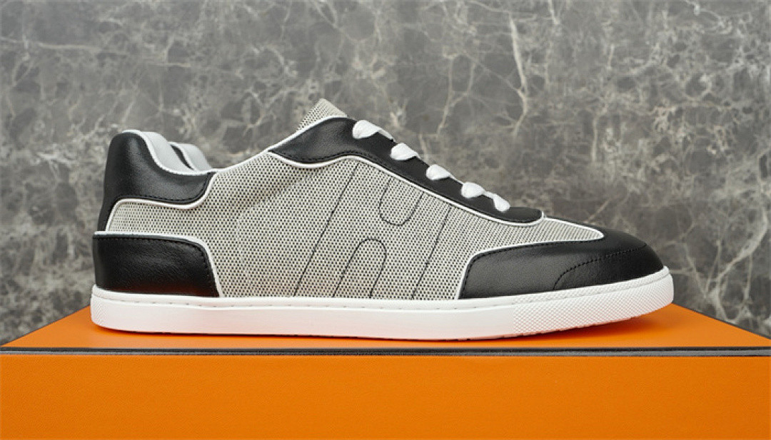 H*ER*MES SNEAKER