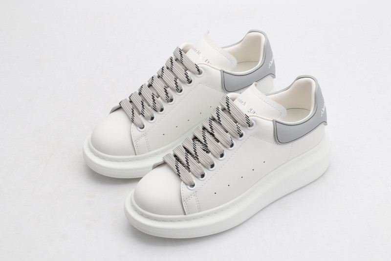 ALEXANDER MCQUEEN SNEAKER