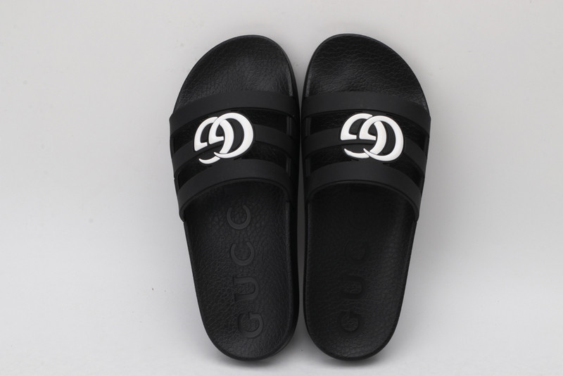 GUC LEATHER SLIDE