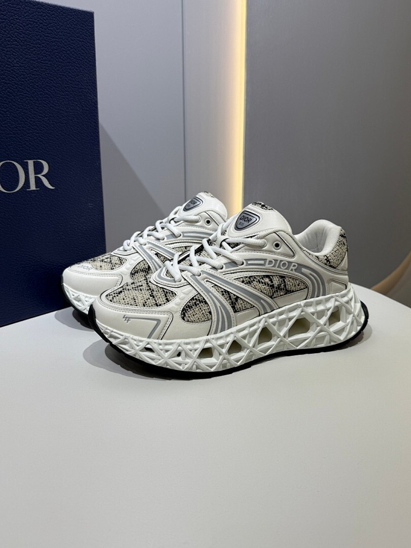 DR B35 NXXT sneaker