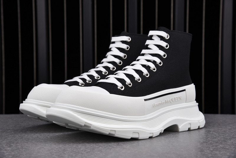 ALEXANDER MCQUEEN SNEAKER