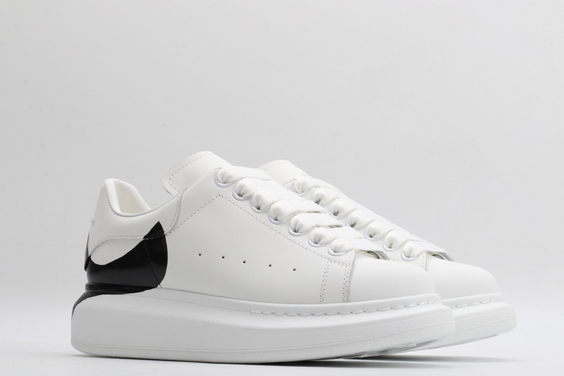 ALEXANDER MCQUEEN SNEAKER