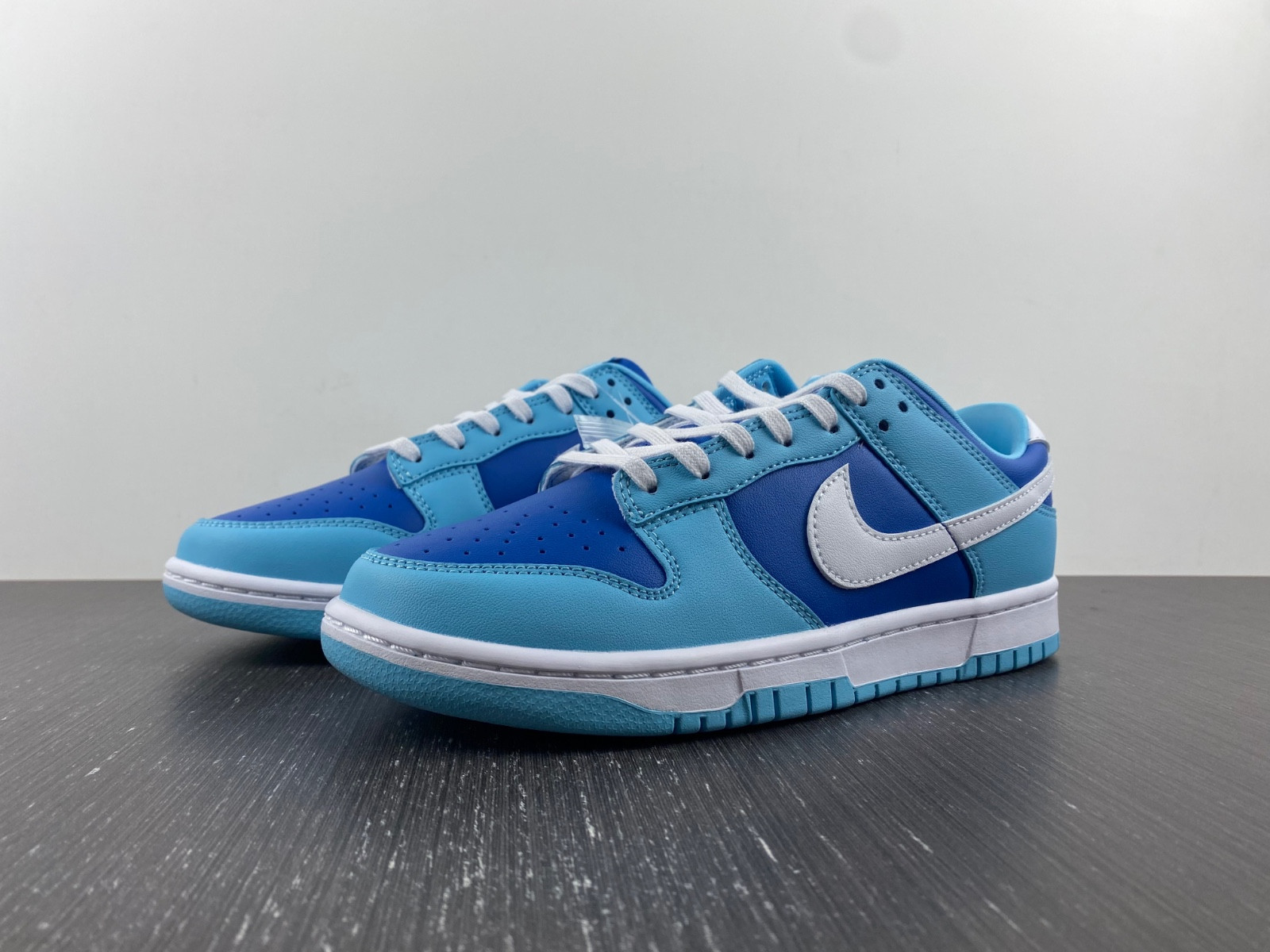 Nike Dunk Low Retro QS Argon (2022) DM0121-400