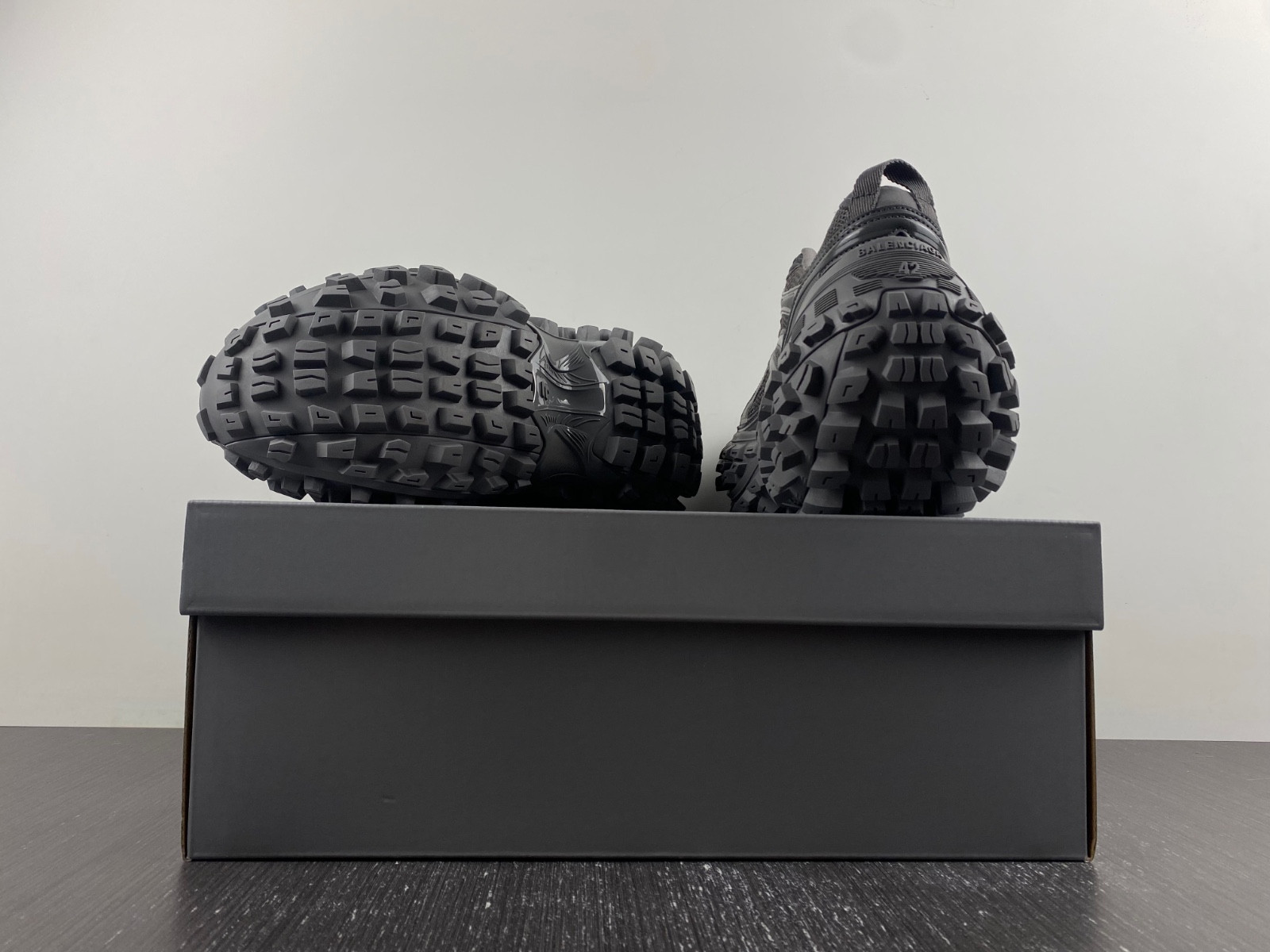 Ba*len*cia*ga bouncer chunky-sole sneakers