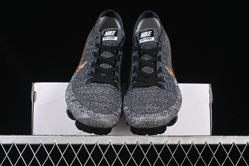 Nike Air Vapormax Flyknit Explorer 849558-010