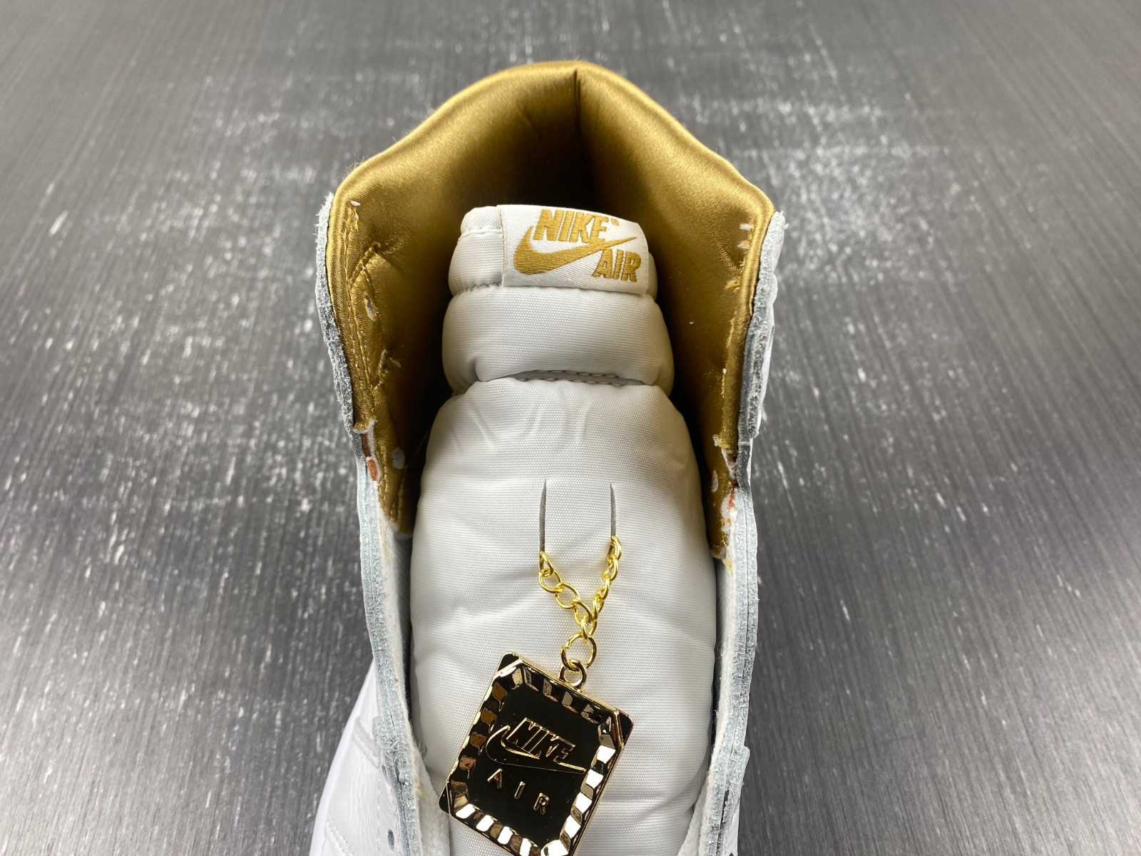 Air Jordan 1 Retro High OG FD2596-107