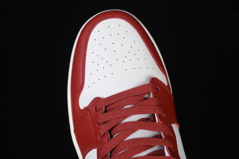 Air Jordan 1 Mid "Redstone" DQ8426-105