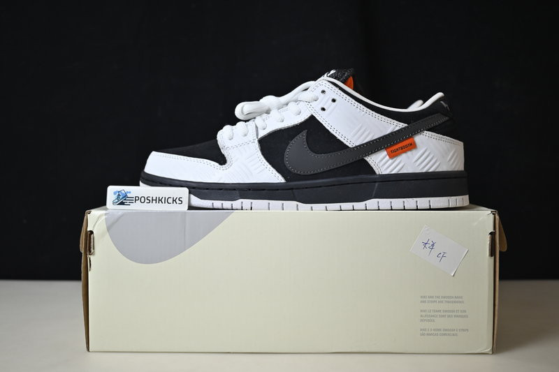 TIGHTBOOTH x Nike SB Dunk Low FD2629-100