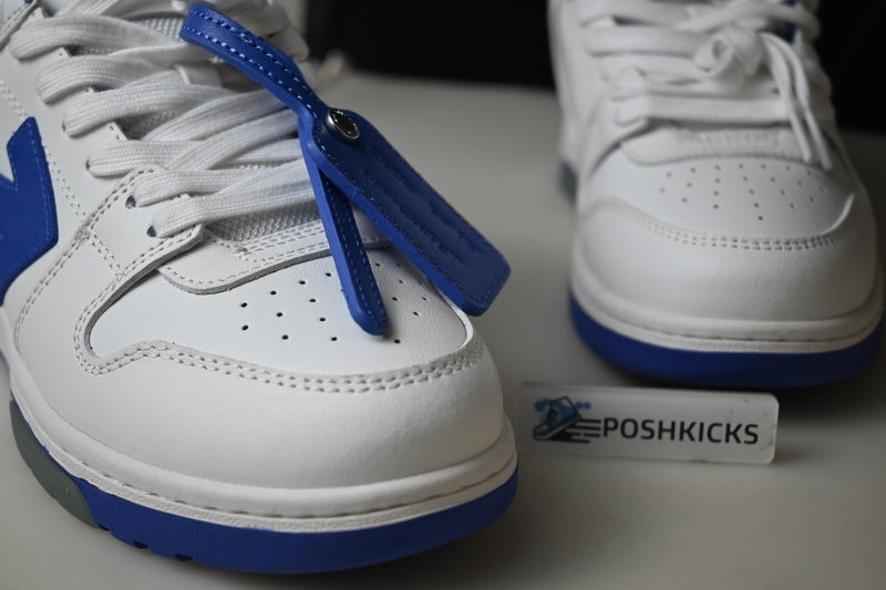 Off-White c/o Virgil Abloh