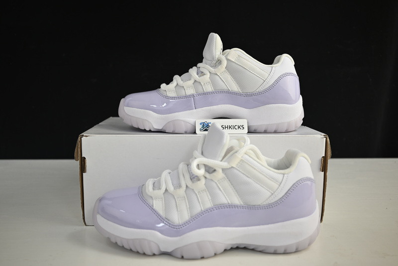 Air Jordan 11 Low “Pure Violet” AH7860-101