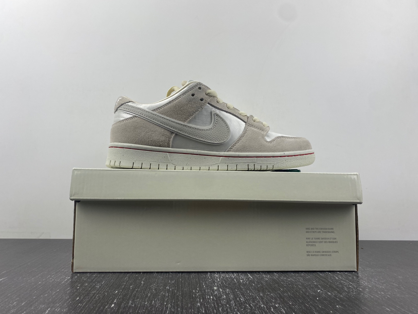 Nike SB Dunk Low City of Love Coconut Milk FZ5654-100