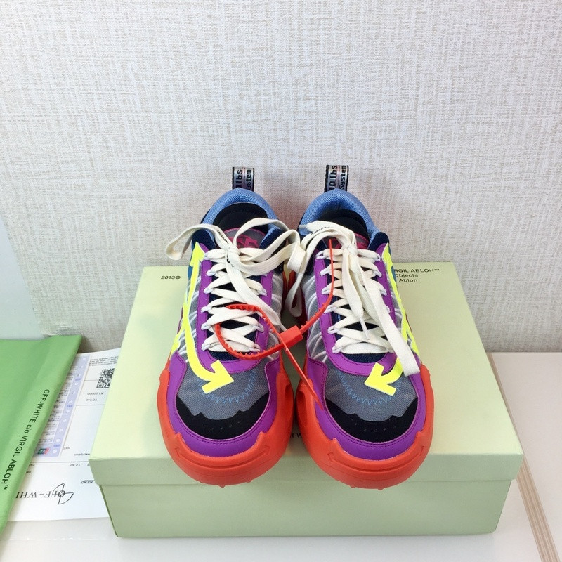 OW C/O ODSY-1000 SPORTS SHOES