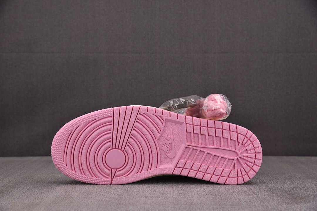 Travis Scott x Air Jordan 1 Low OG SP "Shy Pink" IQ7604-100