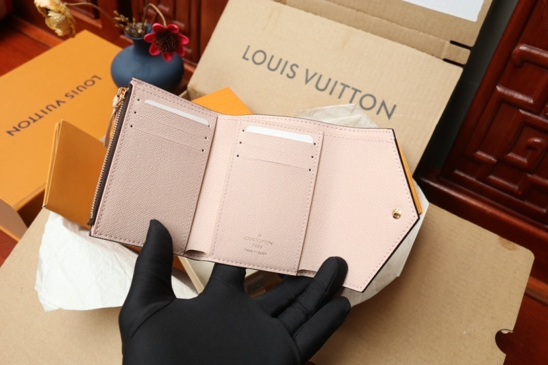 LV Wallet (Lining:Pink)