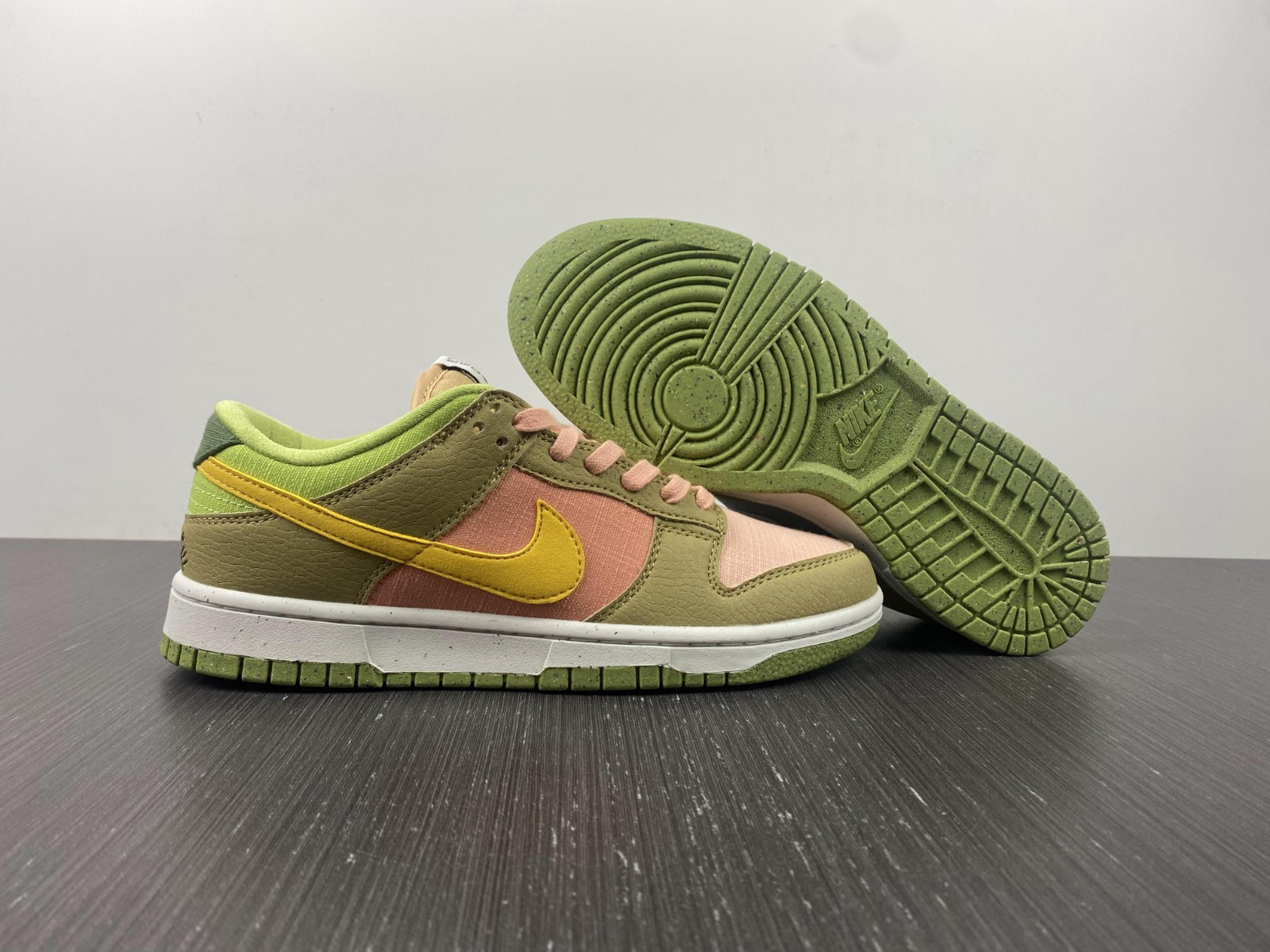Nike Dunk Low Sun Club DM0583-800