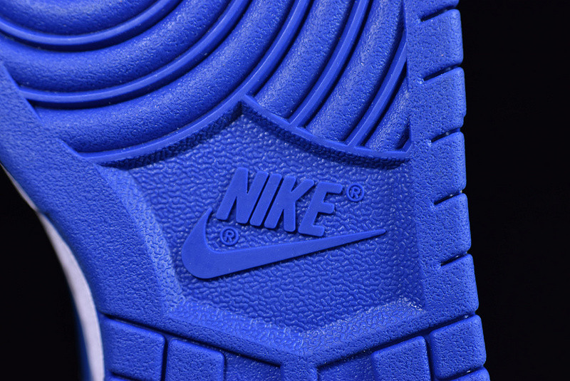 Nike SB Dunk Low SP Kentucky CU1726-100