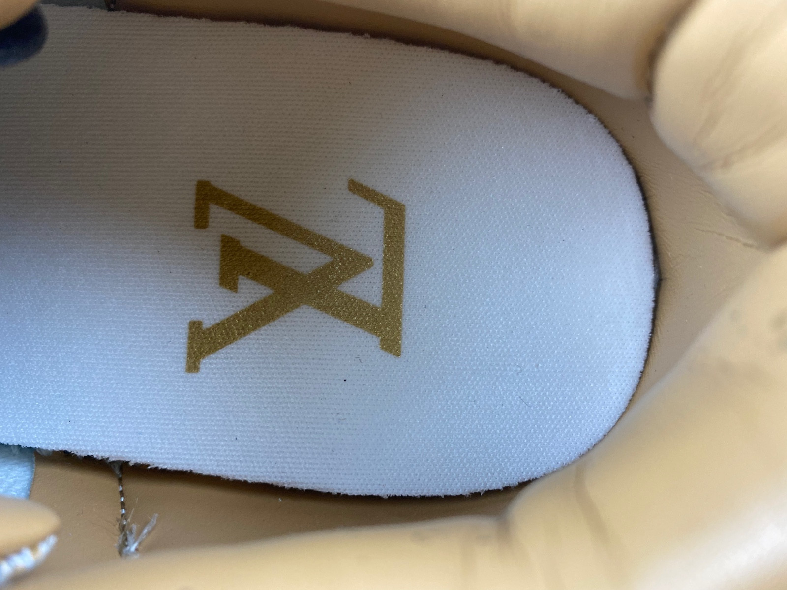 NIKE AIR FORCE 1 LOW BY VIRGIL ABLOH ( SPECIAL SHOES BOX)