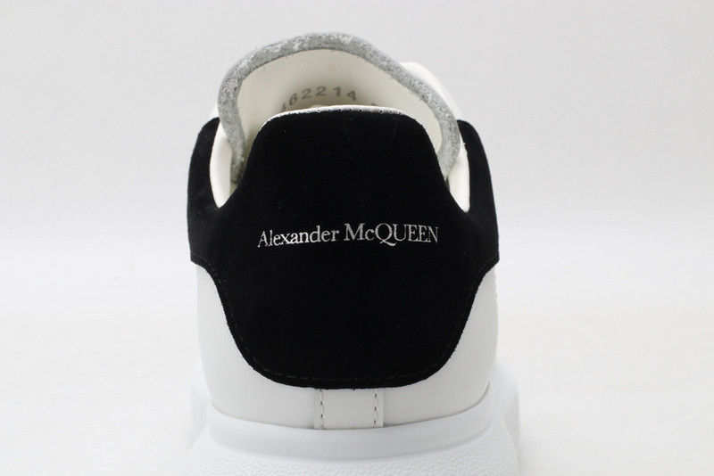 ALEXANDER MCQUEEN SNEAKER