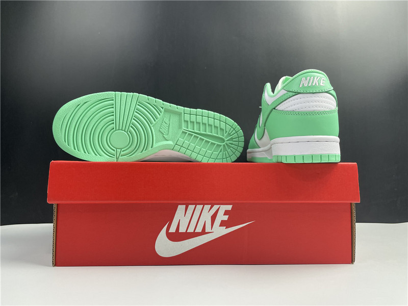 NIKE DUNK LOW GREEN GLOW DD1503-105