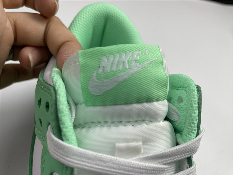 NIKE DUNK LOW GREEN GLOW DD1503-105