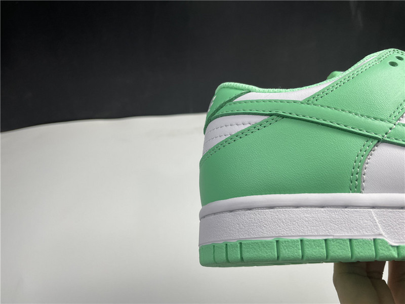 NIKE DUNK LOW GREEN GLOW DD1503-105