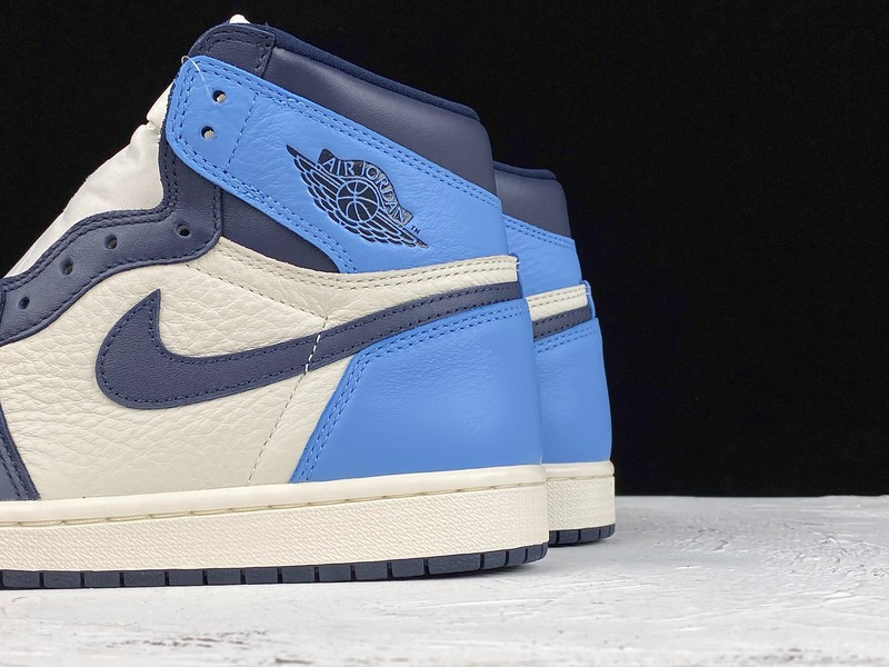 AIR JORDAN 1 OBSIDIAN UNIVERSITY BLUE 555088-140