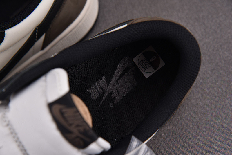 Air Jordan 1 Retro Low OG "Mocha" CZ0790-102