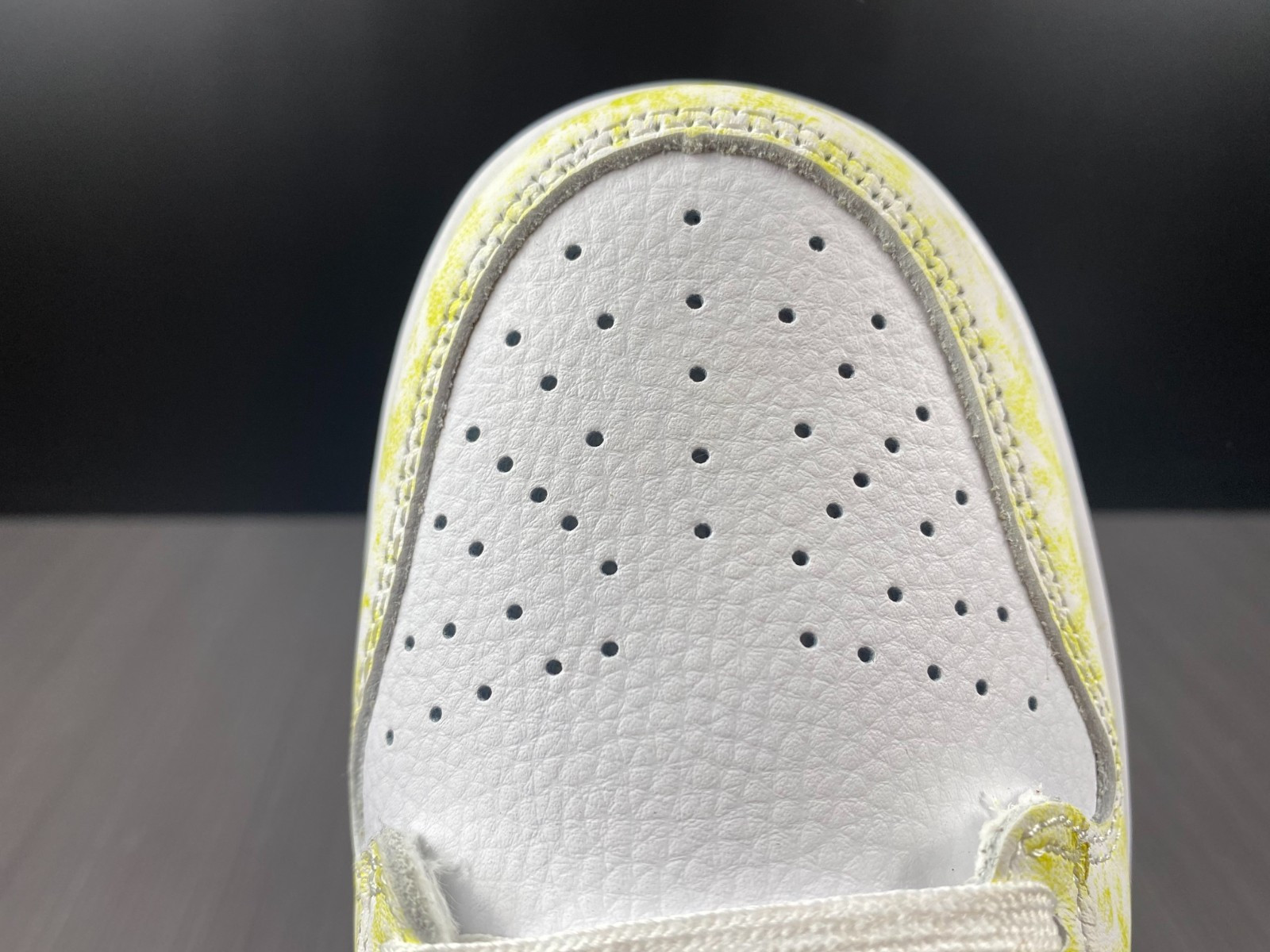 NIKE DUNK LOW “YELLOW STRIKE” DM9467-700