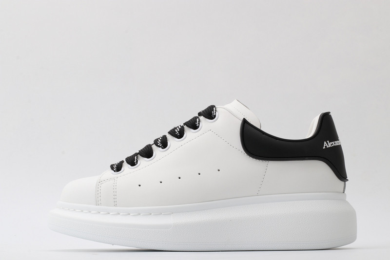 ALEXANDER MCQUEEN SNEAKER