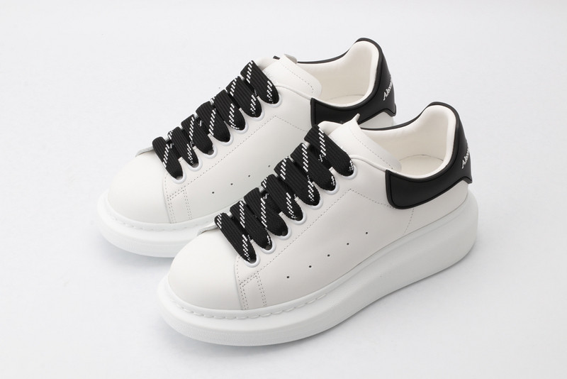 ALEXANDER MCQUEEN SNEAKER