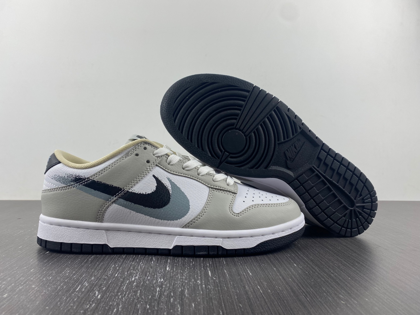 Nike Dunk Low FD0661-100
