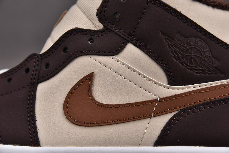 Jordan 1 Mid SE Brown Basalt Oatmeal (W) DO6699-200