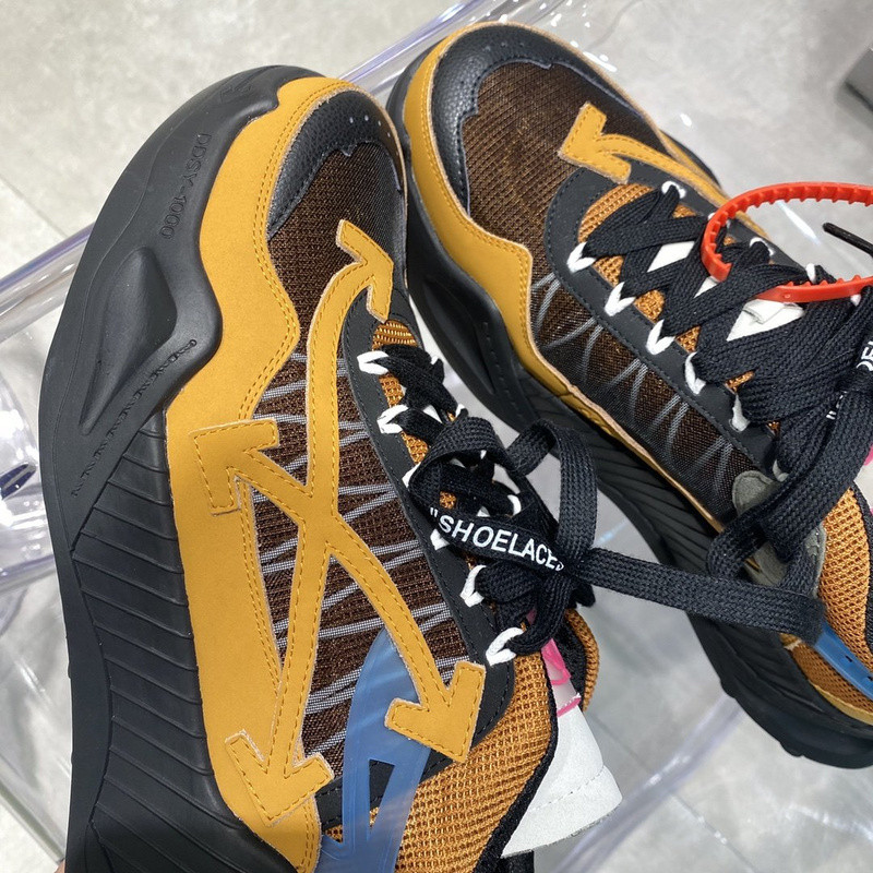 OW C/O ODSY-1000 SPORTS SHOES