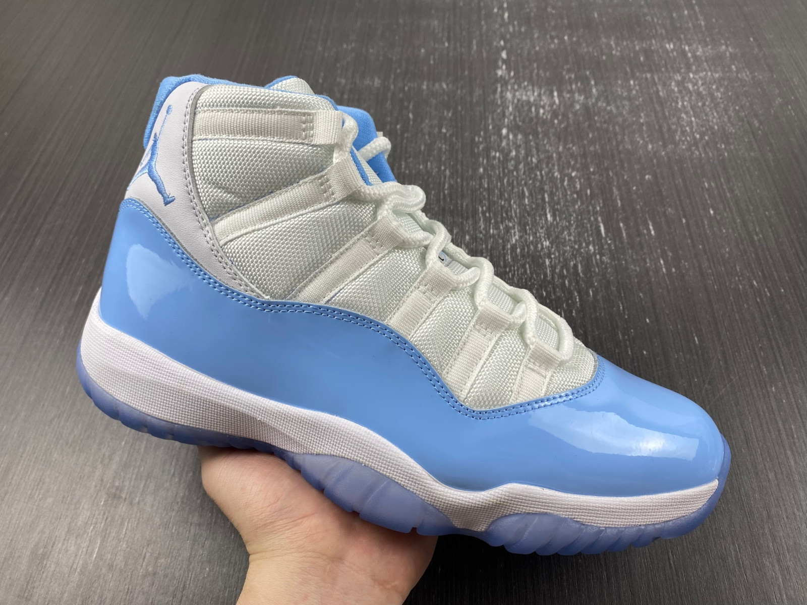 Air Jordan 11 WMNS CT8012-141