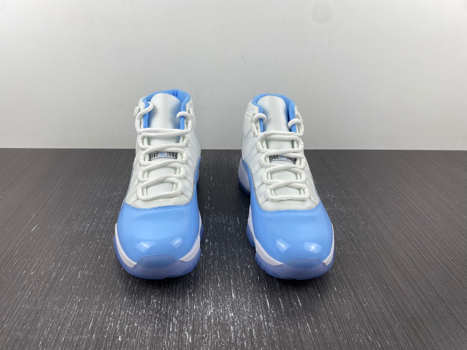Air Jordan 11 WMNS CT8012-141