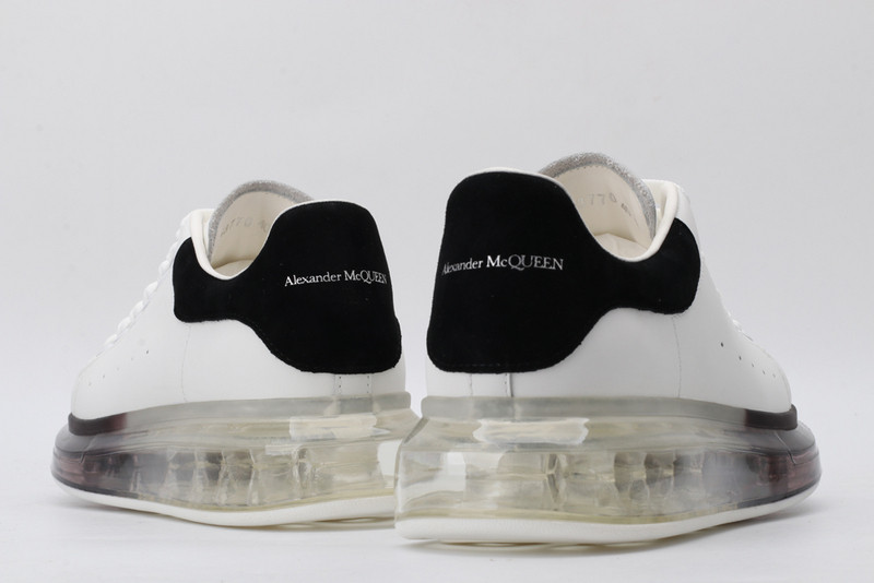 ALEXANDER MCQUEEN SNEAKER