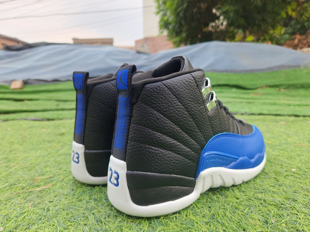 Air Jordan 12 Retro Black/Hyper Royal AO6068-004