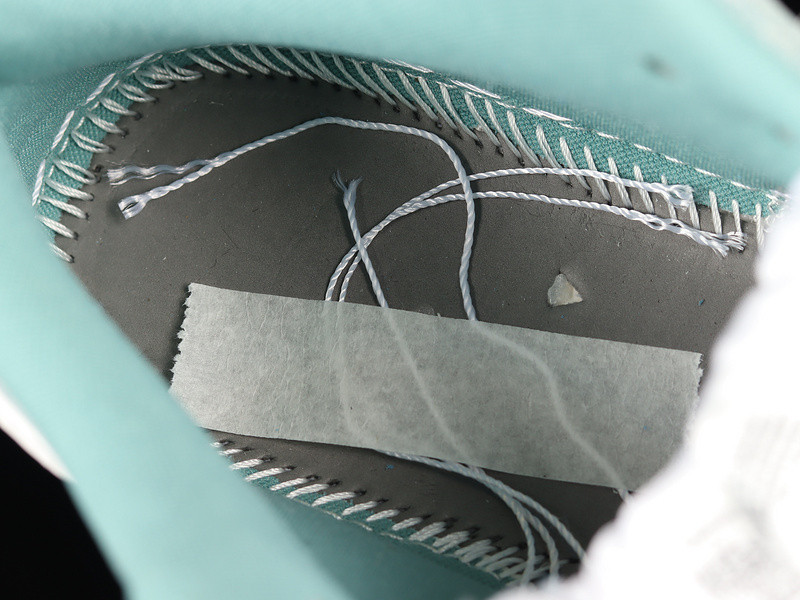 Air Jordan 1 Low “New Emerald” DN3705-301