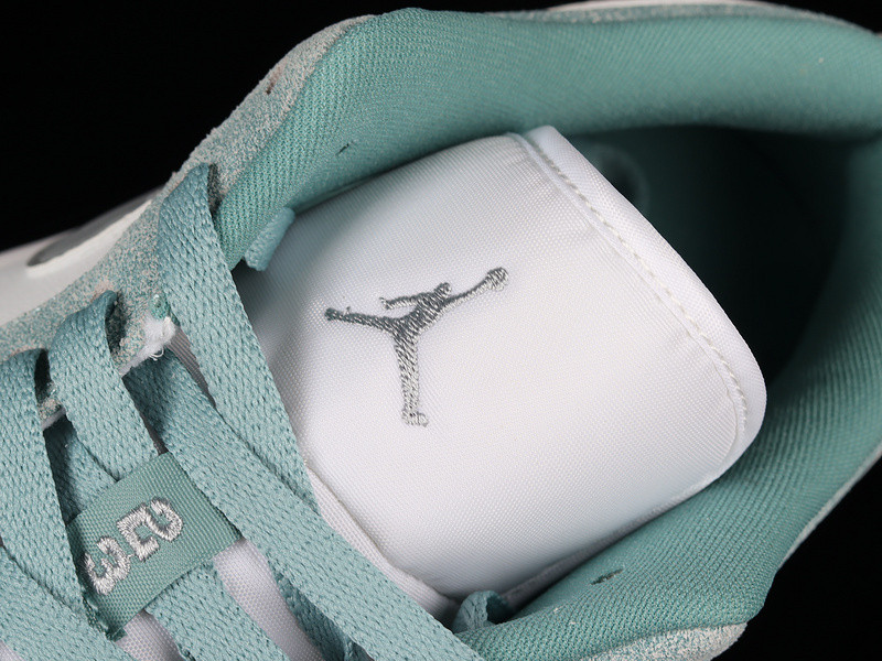 Air Jordan 1 Low “New Emerald” DN3705-301