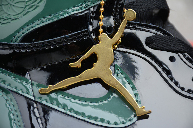 AIR JORDAN 1 HIGH OG "SOLEFLY FRIENDS & FAMILY" AV3905-038