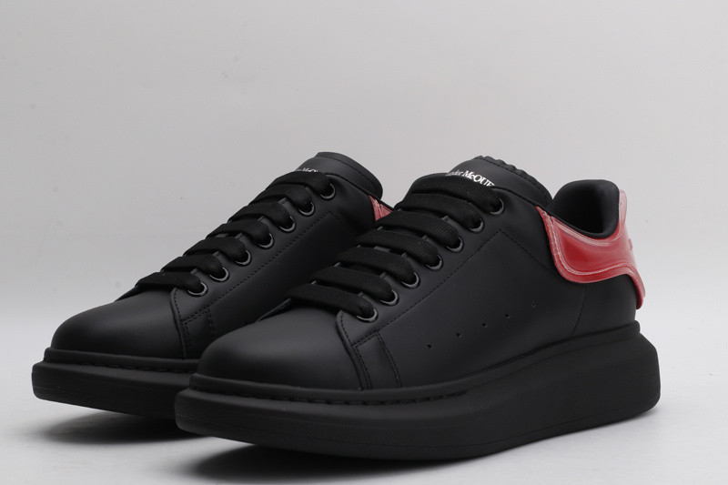 ALEXANDER MCQUEEN SNEAKER