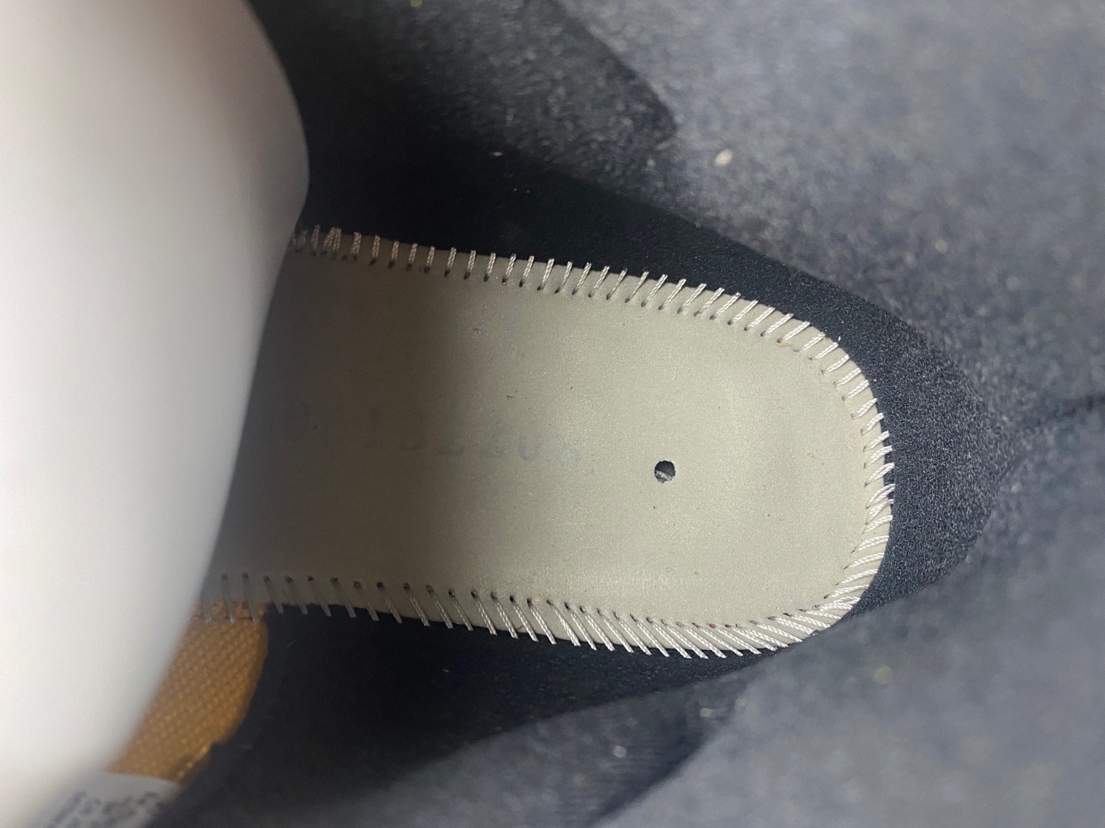 Air Jordan 11 Retro Black Yellow CT8012-118