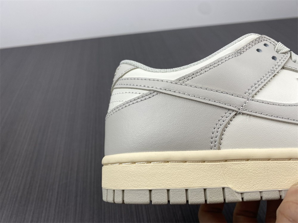 NIKE DUNK LOW “LIGHT BONE“ DD1503-107